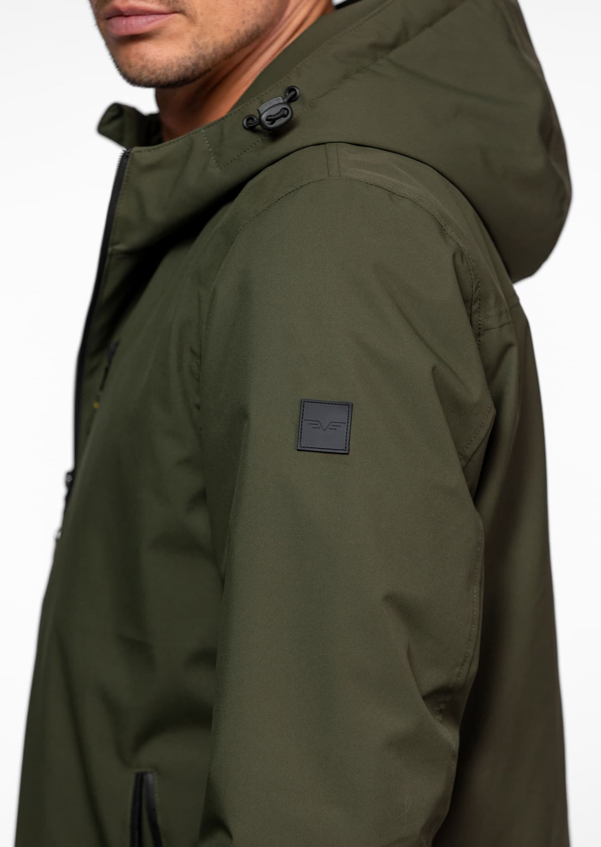 103930-GREGOR-MILITARY-GR