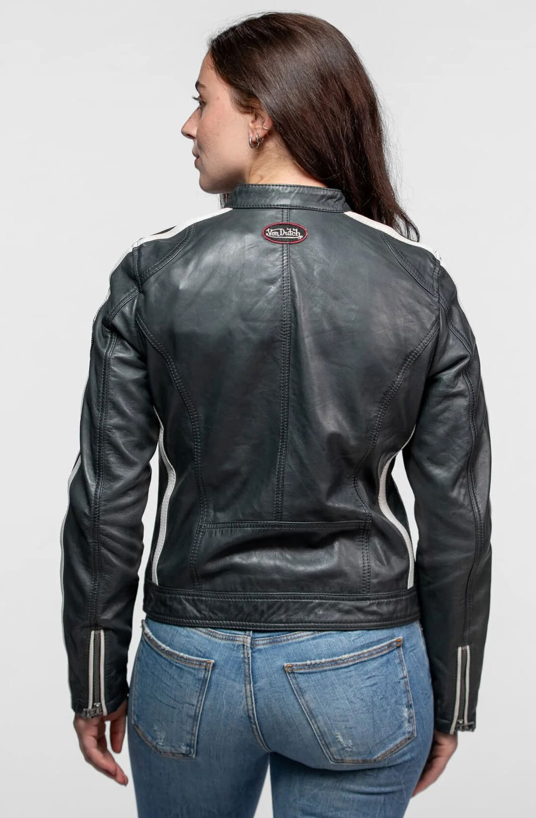 104280-ROADIE-GREY_8_-min