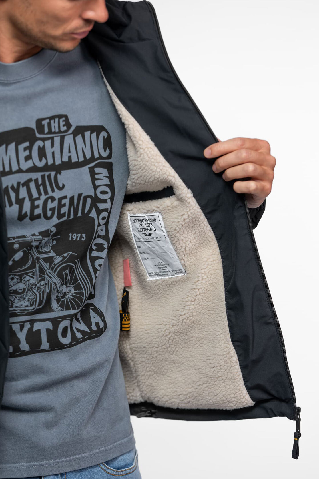 104444-REGSON-BLACK--(4)-mi