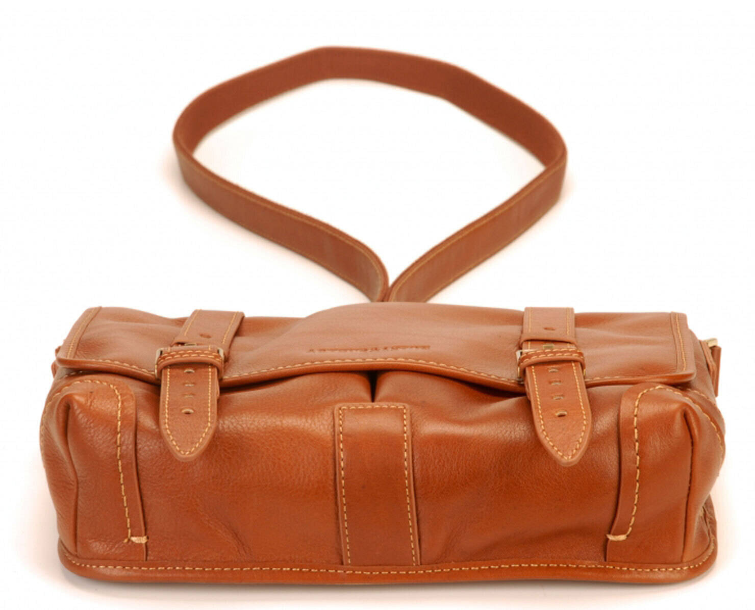 2211-12-cognac-dessous