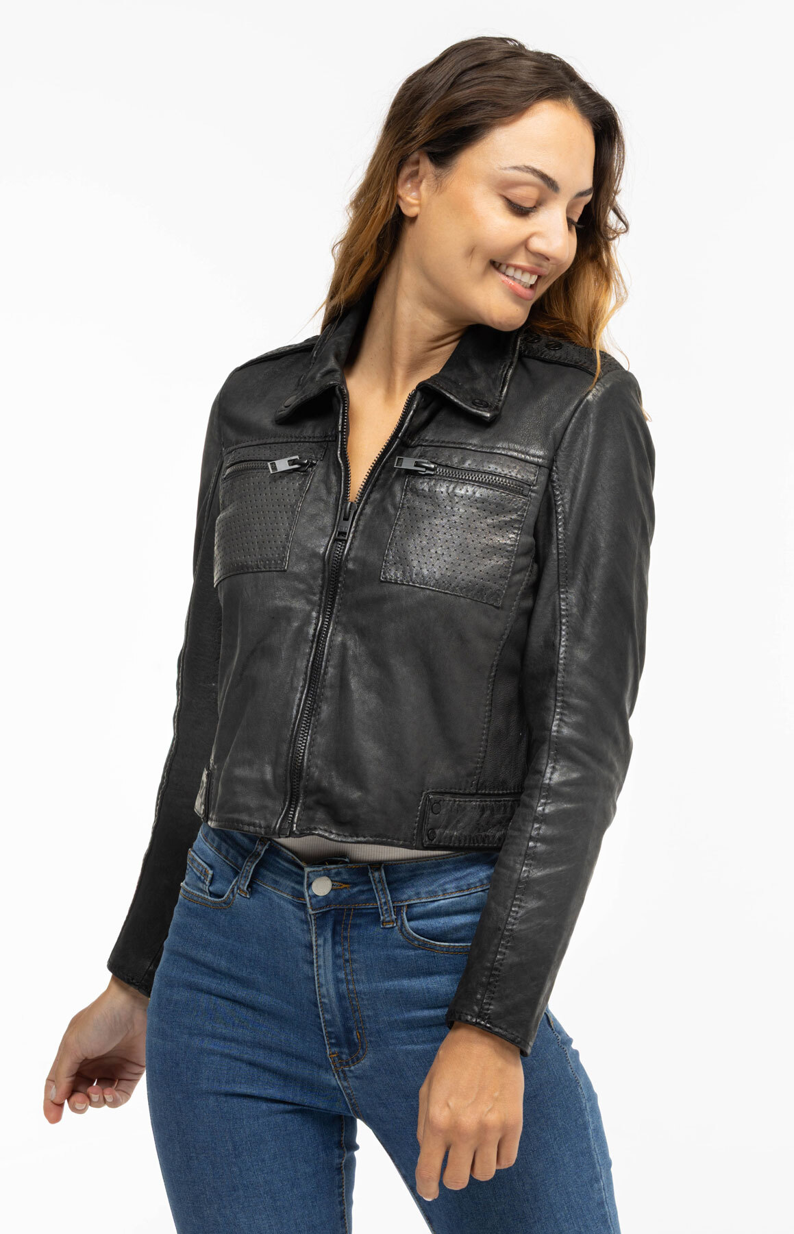 CG25-Femmes-21010247-0115BD