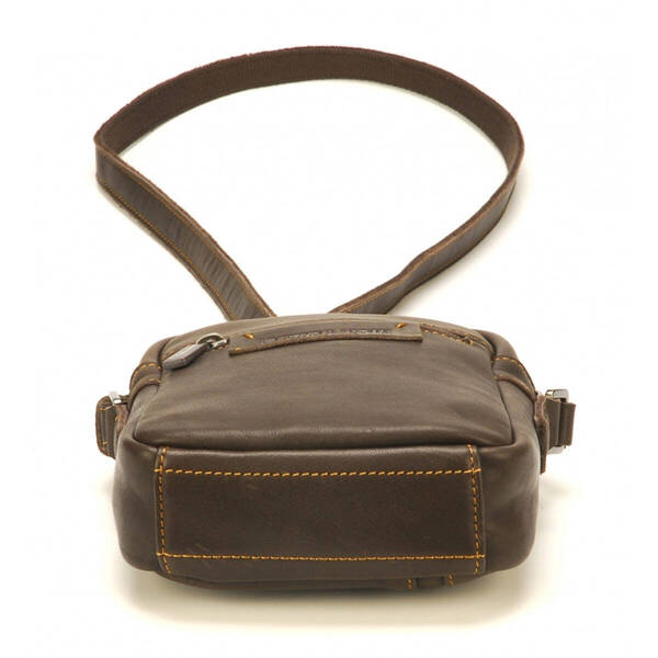 202809-chatain-dessous