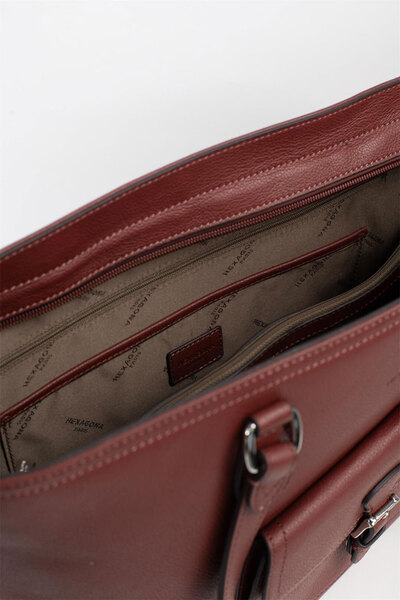 6880222-bordeaux-interieur