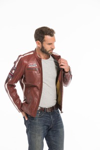 CG-23-HOMME-102434-ROUGE-25250