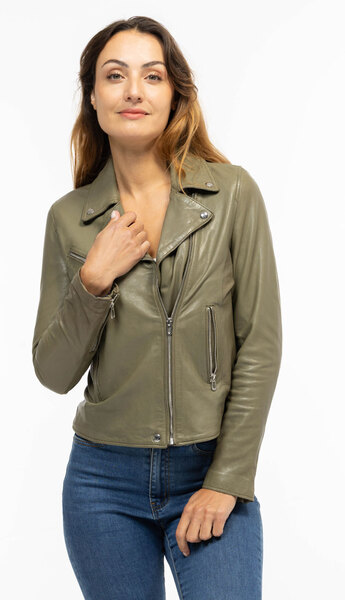 CG25-Femmes-101964-0772BD