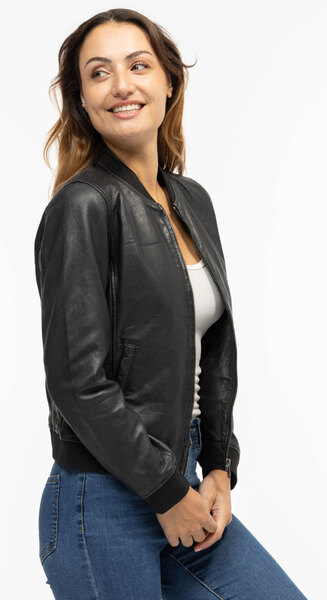 CG25-Femmes-1801-0010-0194B