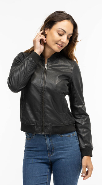 CG25-Femmes-1801-0010-0199B