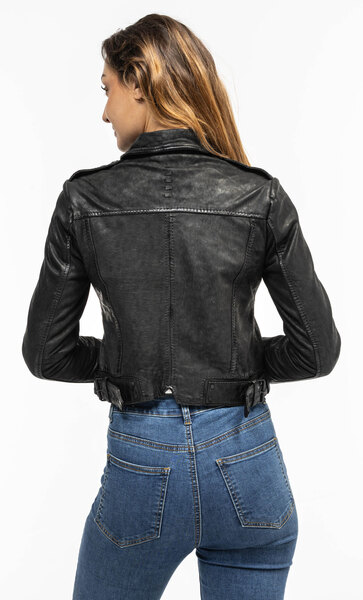 CG25-Femmes-21010247-0112BD