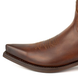 mayura-boots-1920-fr-pull-grass-castano4